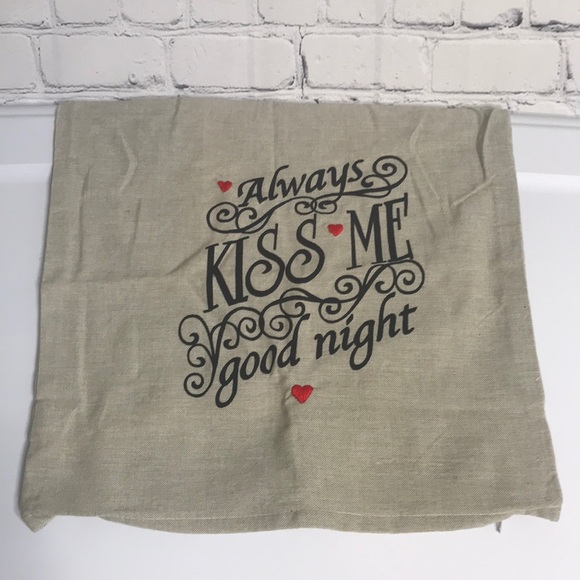 janlynn Other - 🎁3/$10🎁Janlynn Always KISS Me throw pillow sham